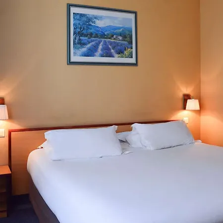 サントル ユニヴェール 4* カンヌ